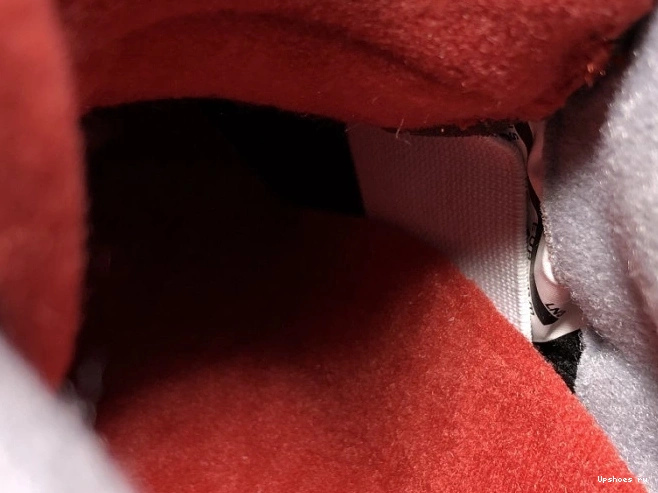 4 Air 308497-060 Retro (2019) Jordan Bred 0313